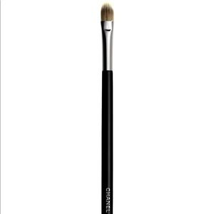 CHANEL N° 10 Concealer Brush 🇫🇷🧡